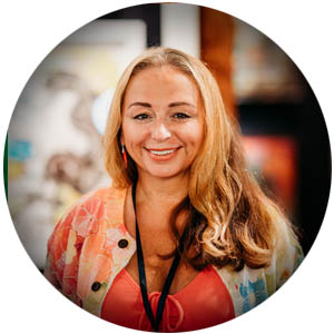 Lana art consultant Ocean Blue Galleries Key West Lana Noel art consultant Ocean Blue Galleries Key West