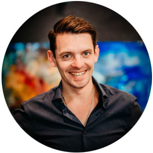 Michael Landry Assistant Director Ocean Blue Galleries 